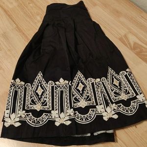 White House Black Market Skirt